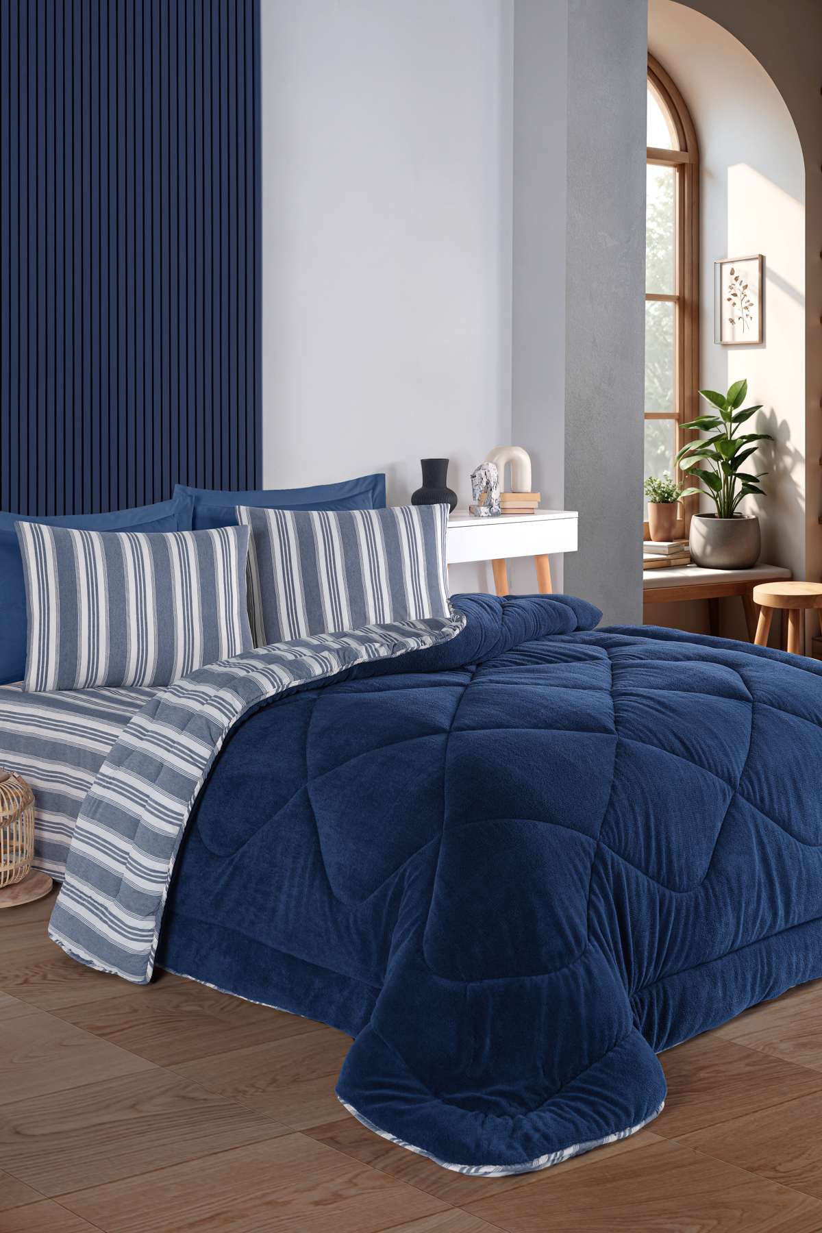 Soft Line - Navy - Navy Blue