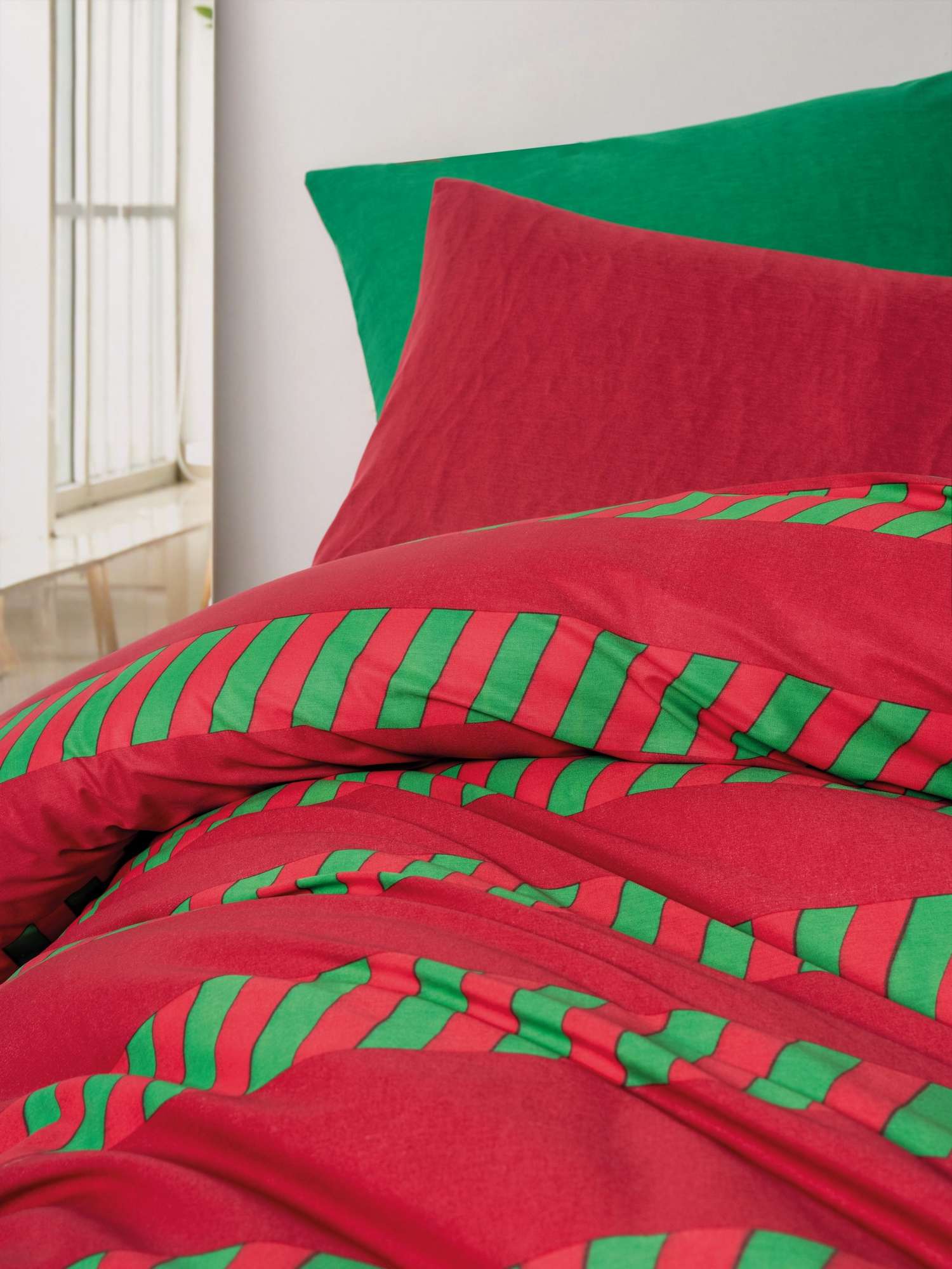 Holly - Green - Green Red