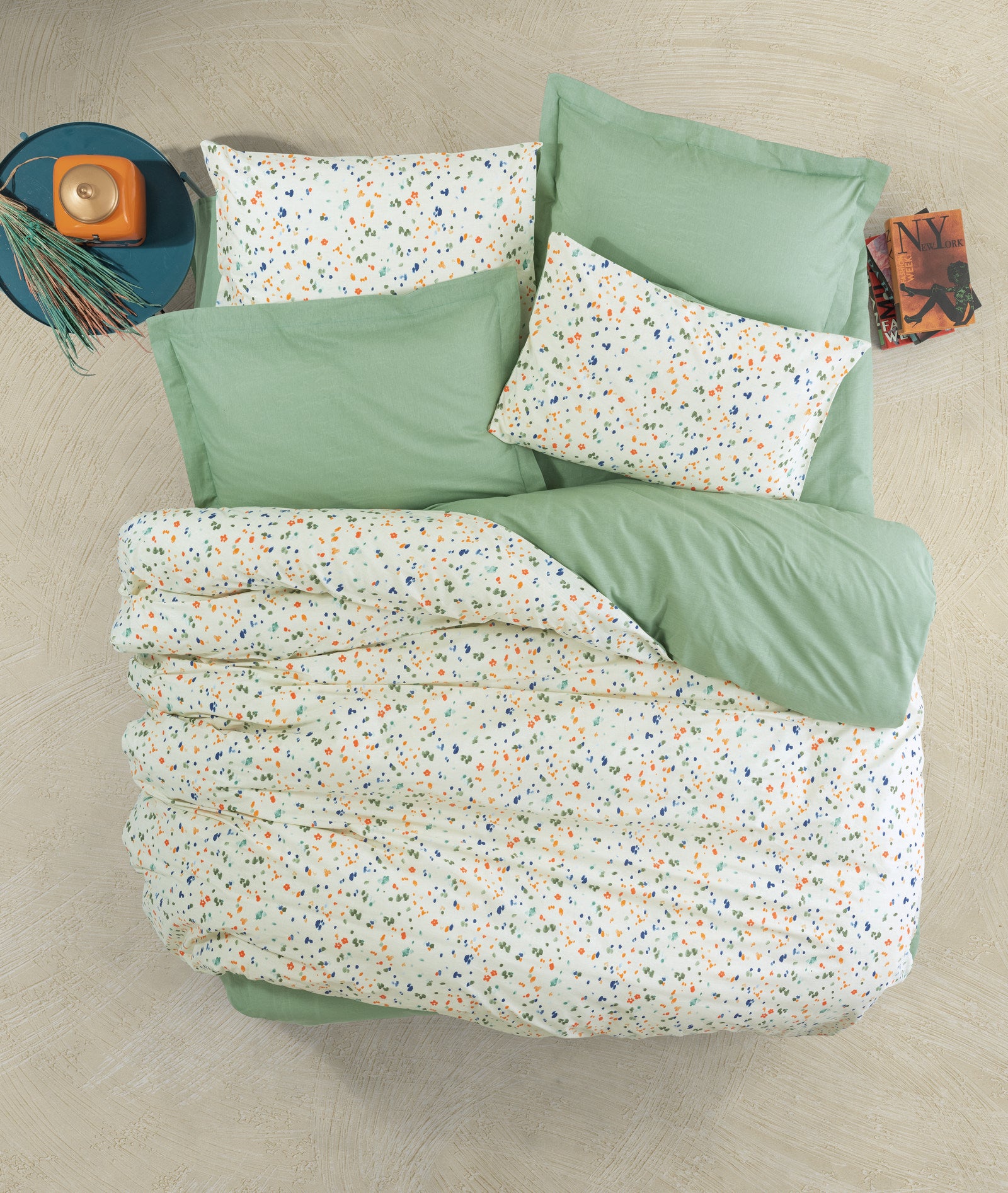 Lola - Green - Green White Orange Dark Blue