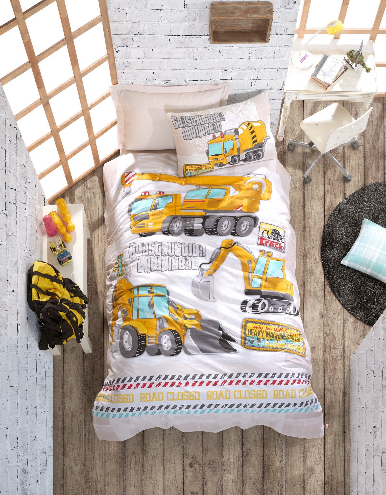 Track - Turquoise - White Yellow Grey Turquoise