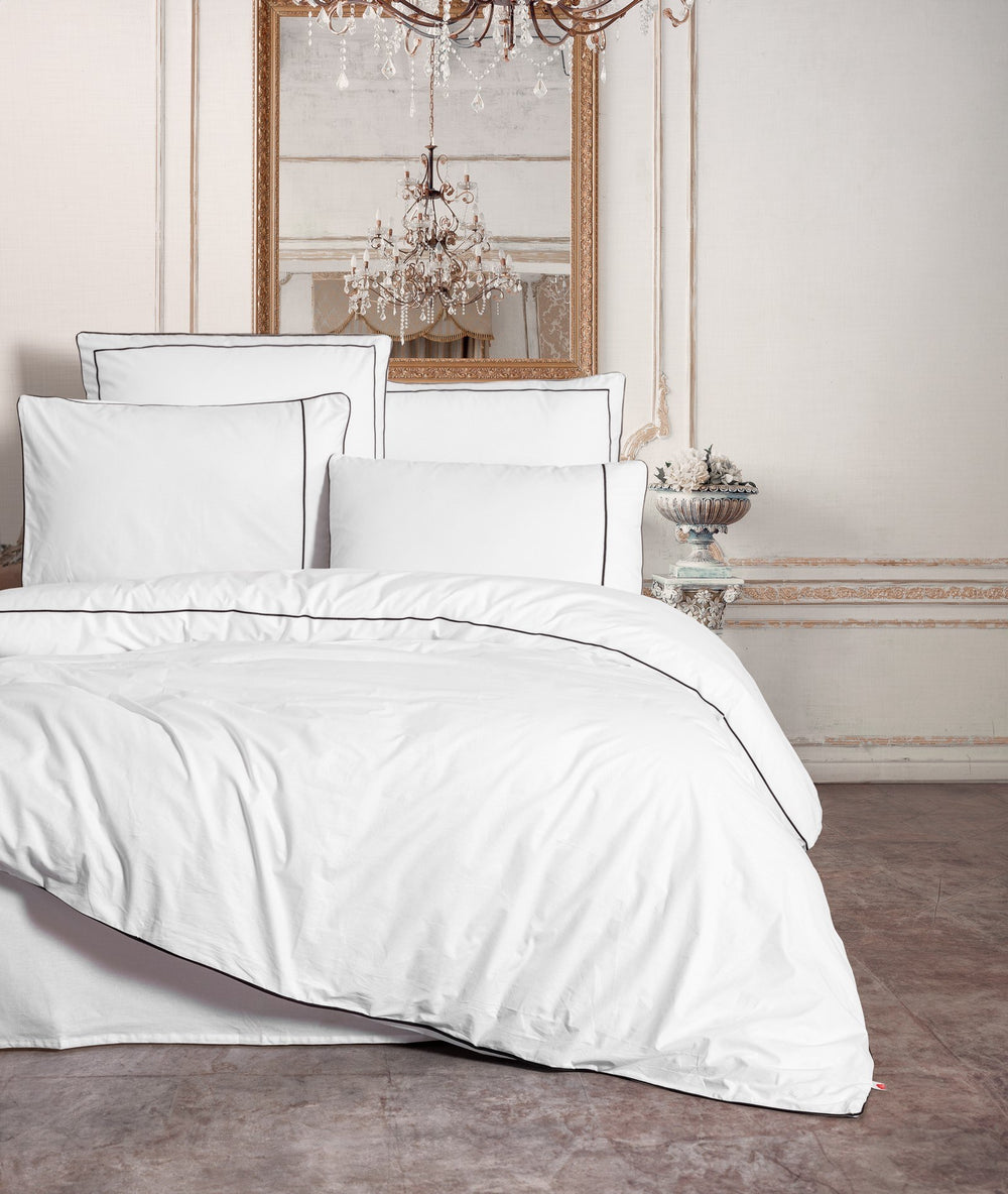 Mahur - White Black