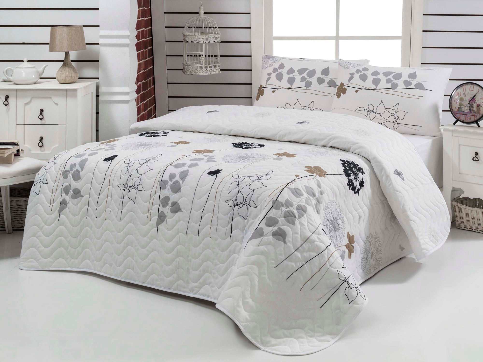 Atlantis - White - White Black Brown Grey