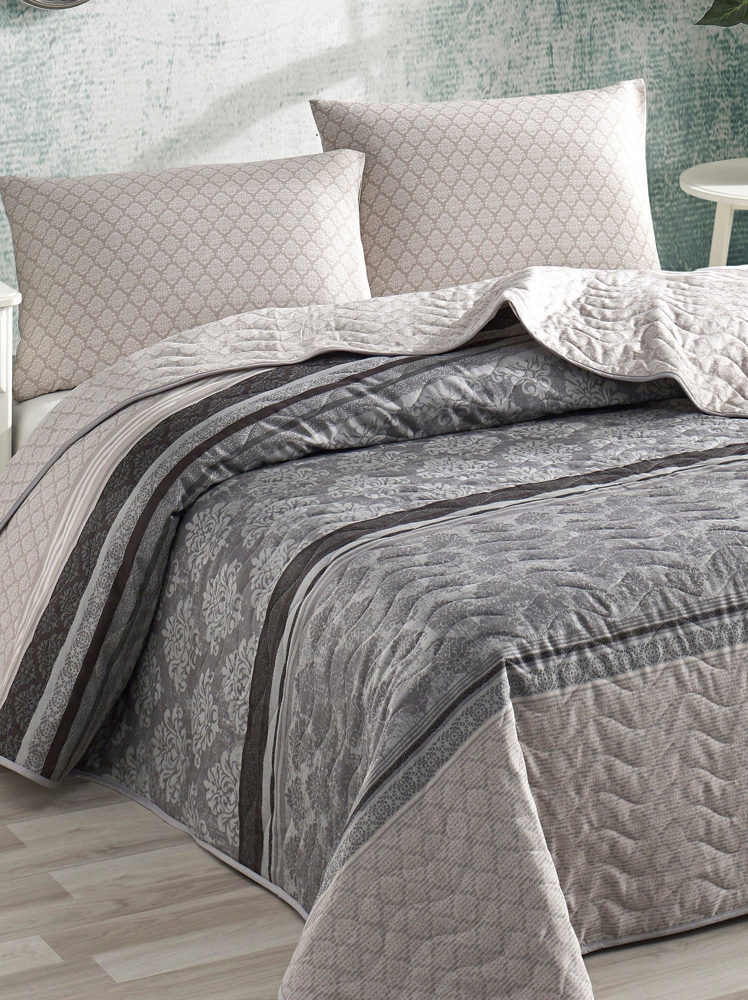 Creative - Grey - Grey Dark Grey