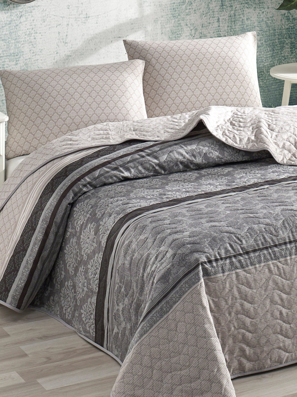 Creative - Grey - Grey Dark Grey