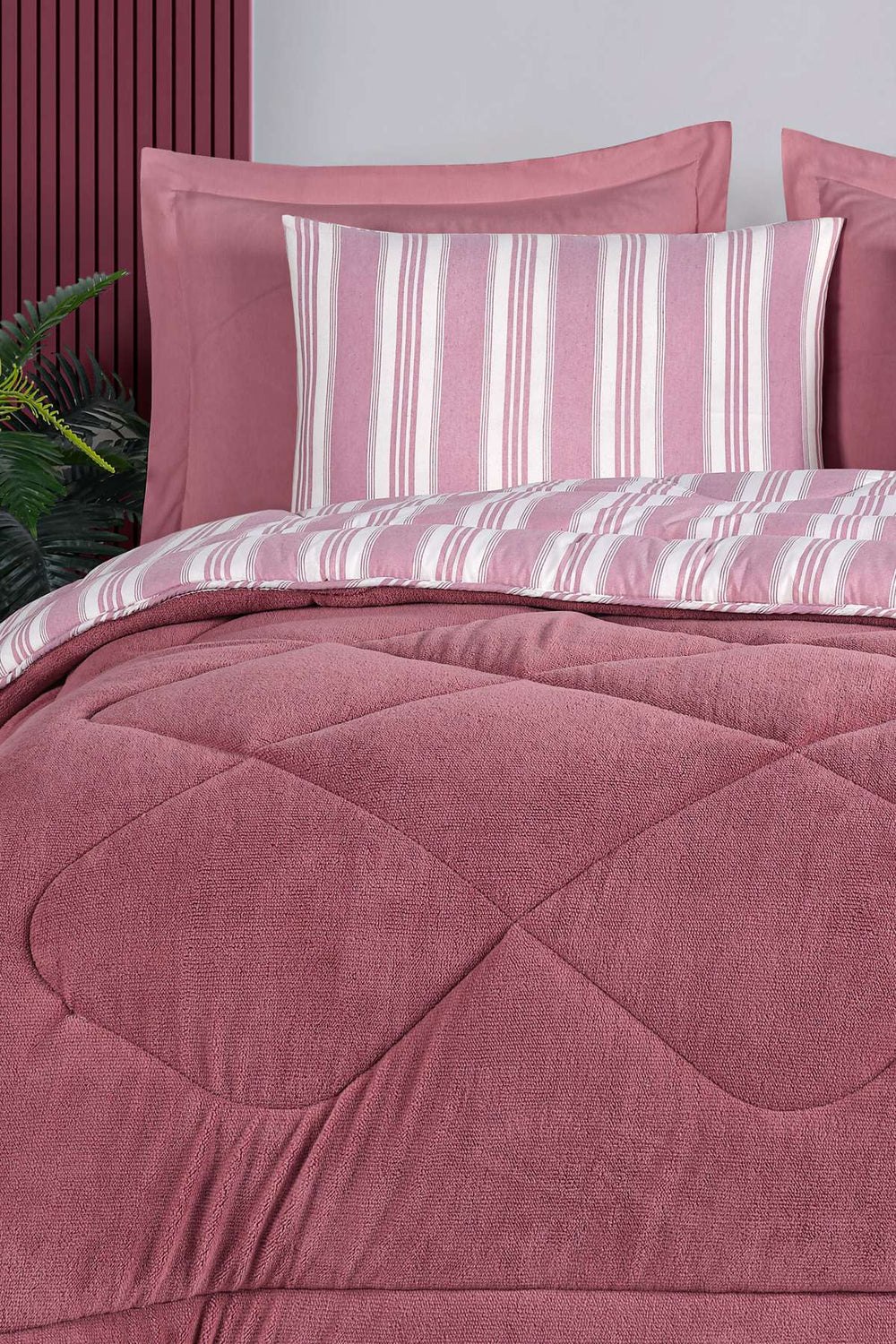 Soft Line - Claret Red
