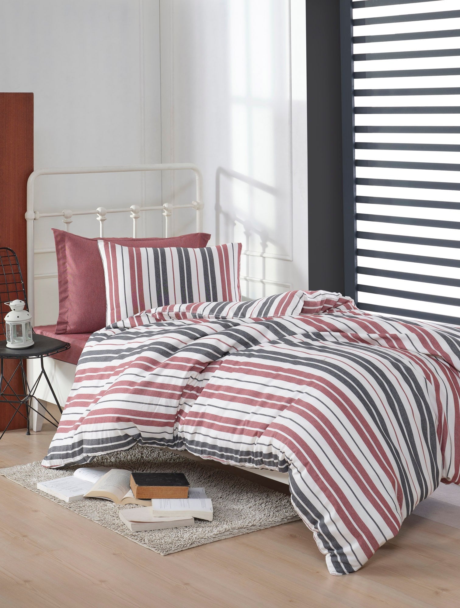 Monaco - Claret Red