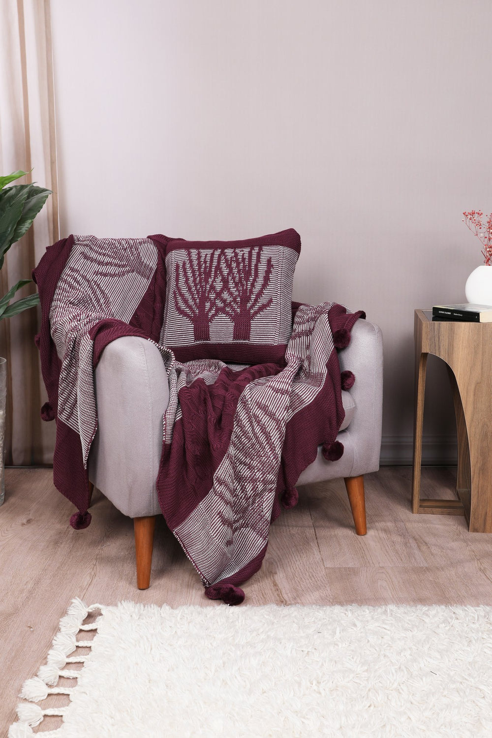 Ponpon Tree - Claret Red